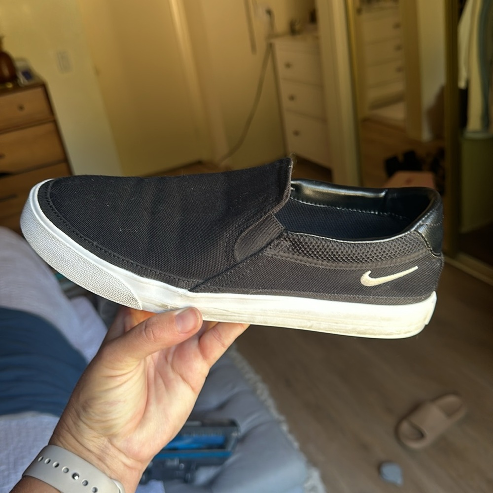 Nike slip-slip on loafer